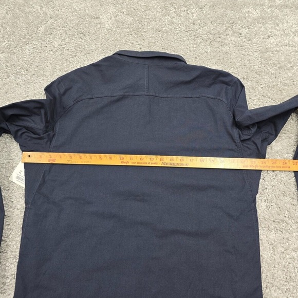Lululemon All Town Buttondown Shirt Mens XL Blue Button Up Long Sleeve Logo - Picture 9 of 12